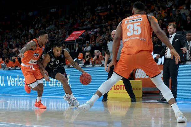 出泥土的芳 出泥土的芳