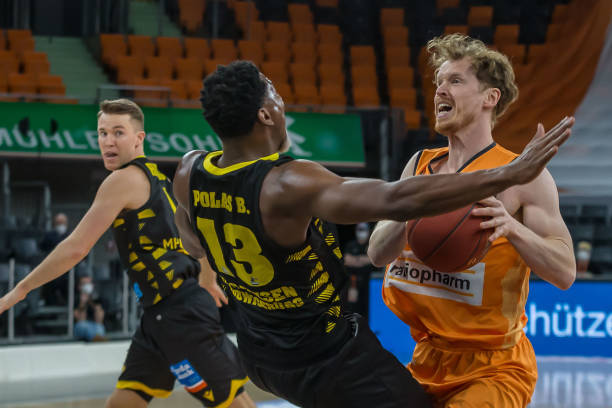 利物浦签下 利物浦签下